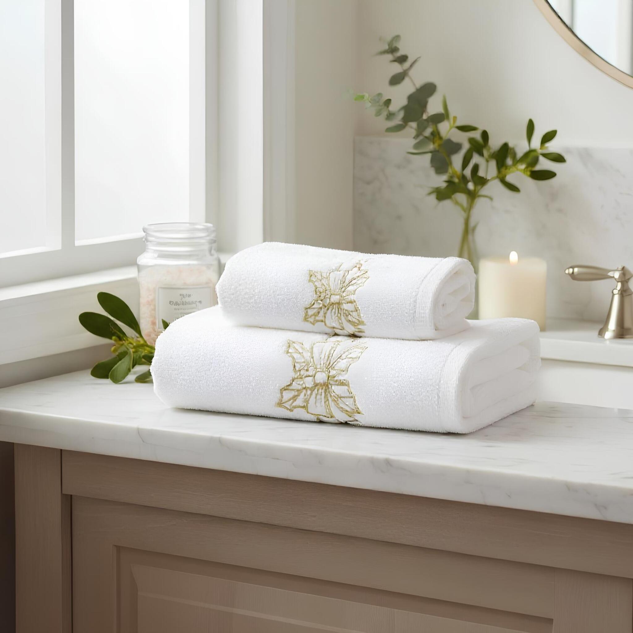 Coppia di Asciugamani Natalizi Viso e Ospite in spugna di cotone Art. Preziosi