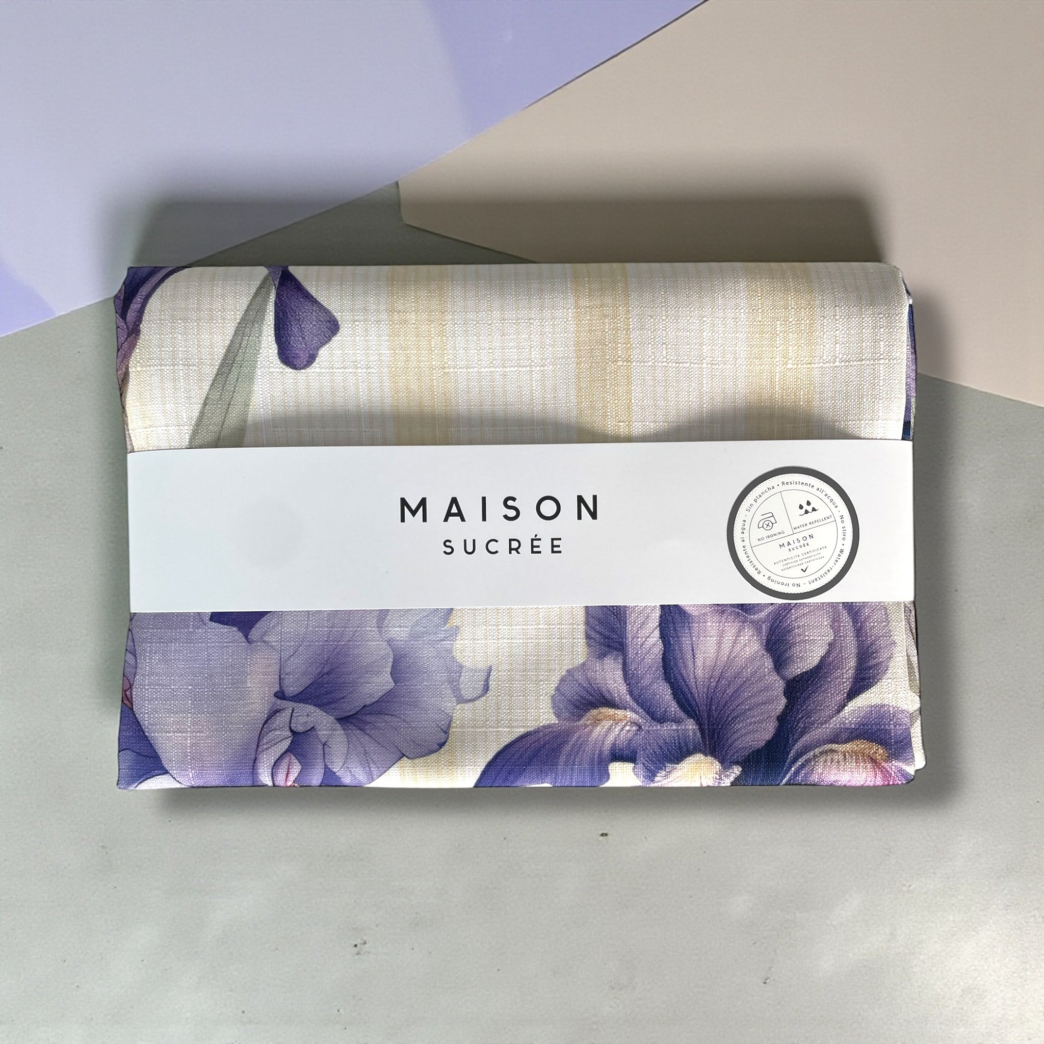 Tovaglia antimacchia con stampa digitale di Maison Sucrée Art. Rinascita