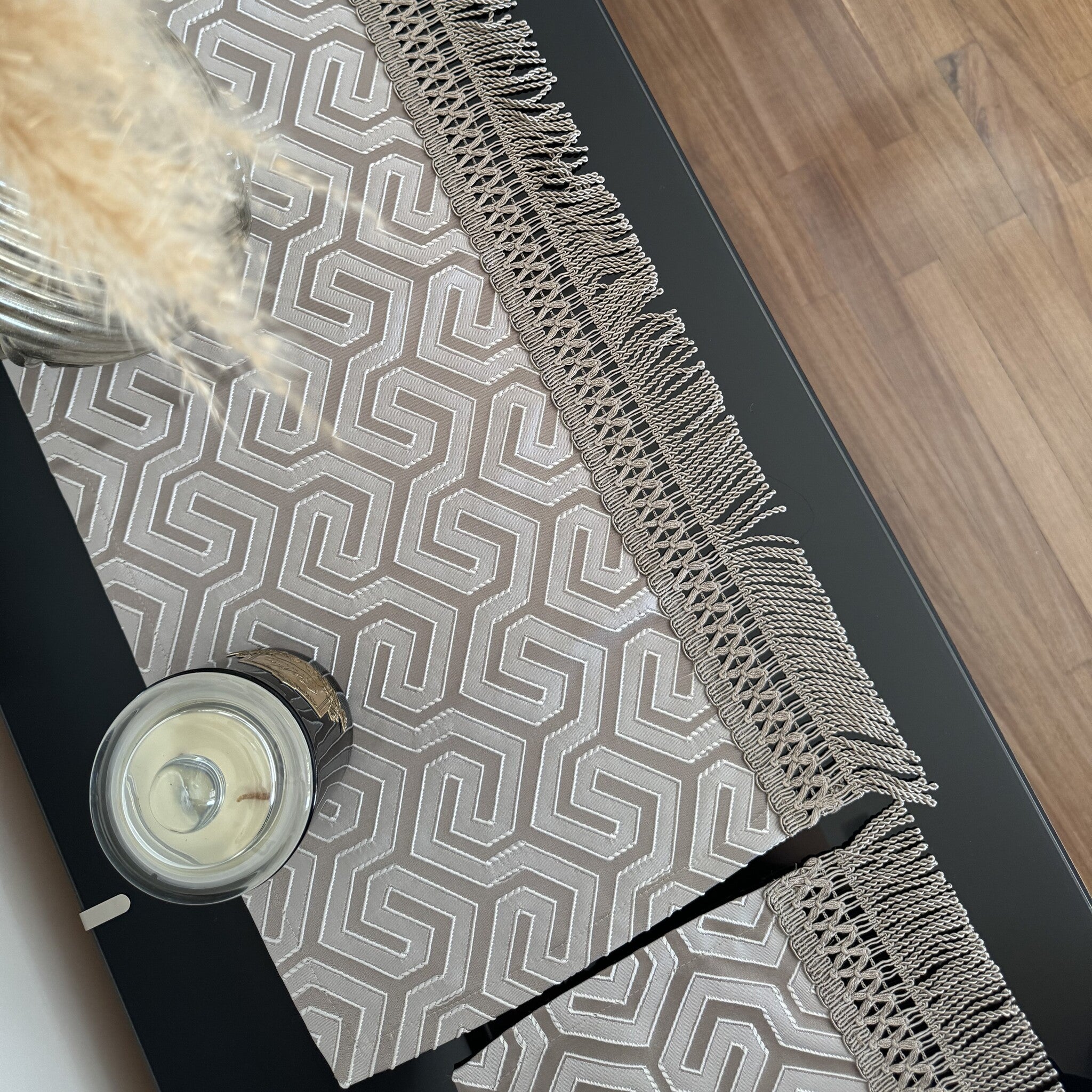 Waterproof stain-resistant table runner Maison Sucrée Art. Dina