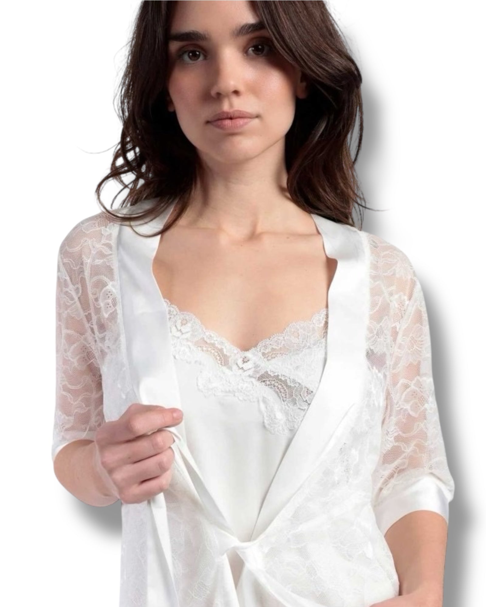 Vestaglia da sposa in raso e pizzo con cintura di Admas Art. 67277