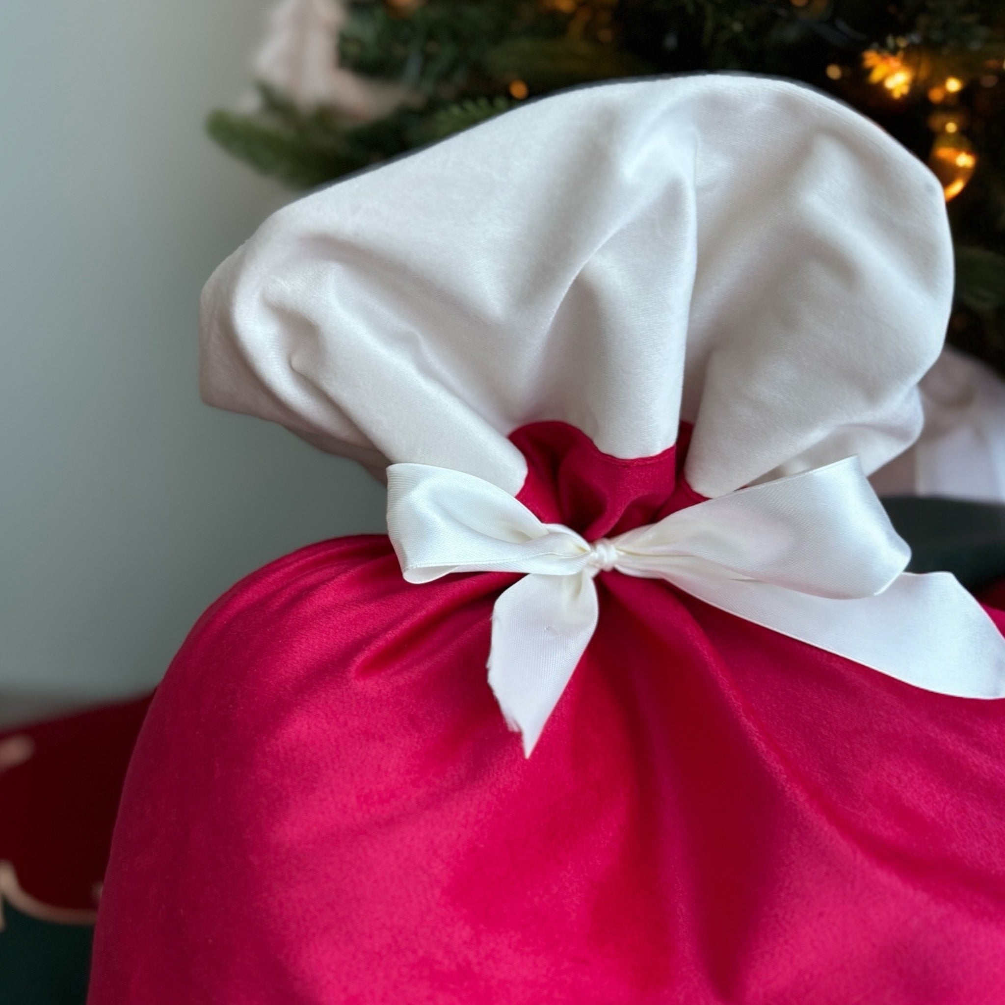 Sacco di Babbo Natale in velluto con applicazioni ricamate Magic Tree