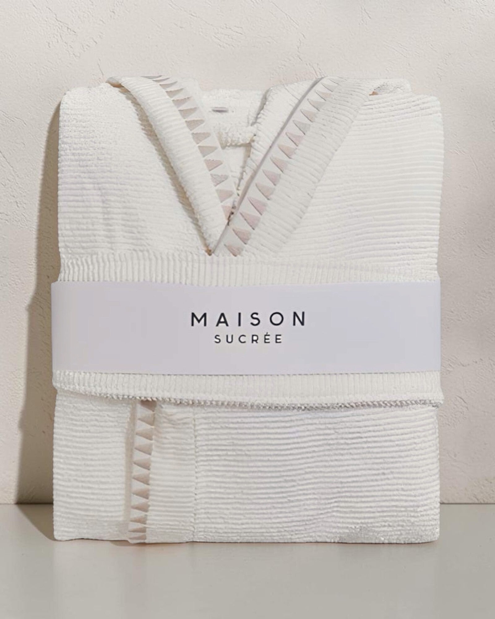 Accappatoio Maison Sucrée Brera colore burro piegato nella confezione originale