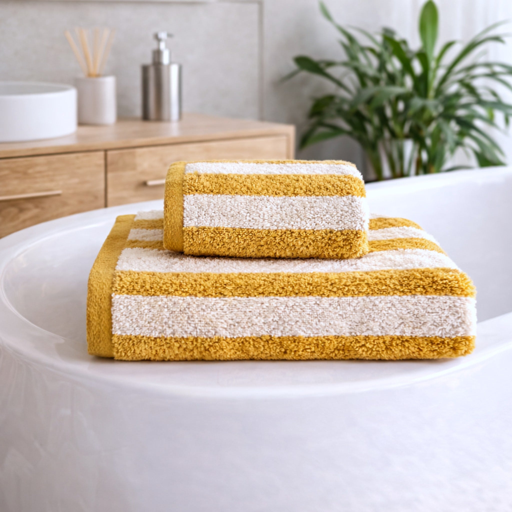 Set asciugamani bagno elegante giallo stile moderno