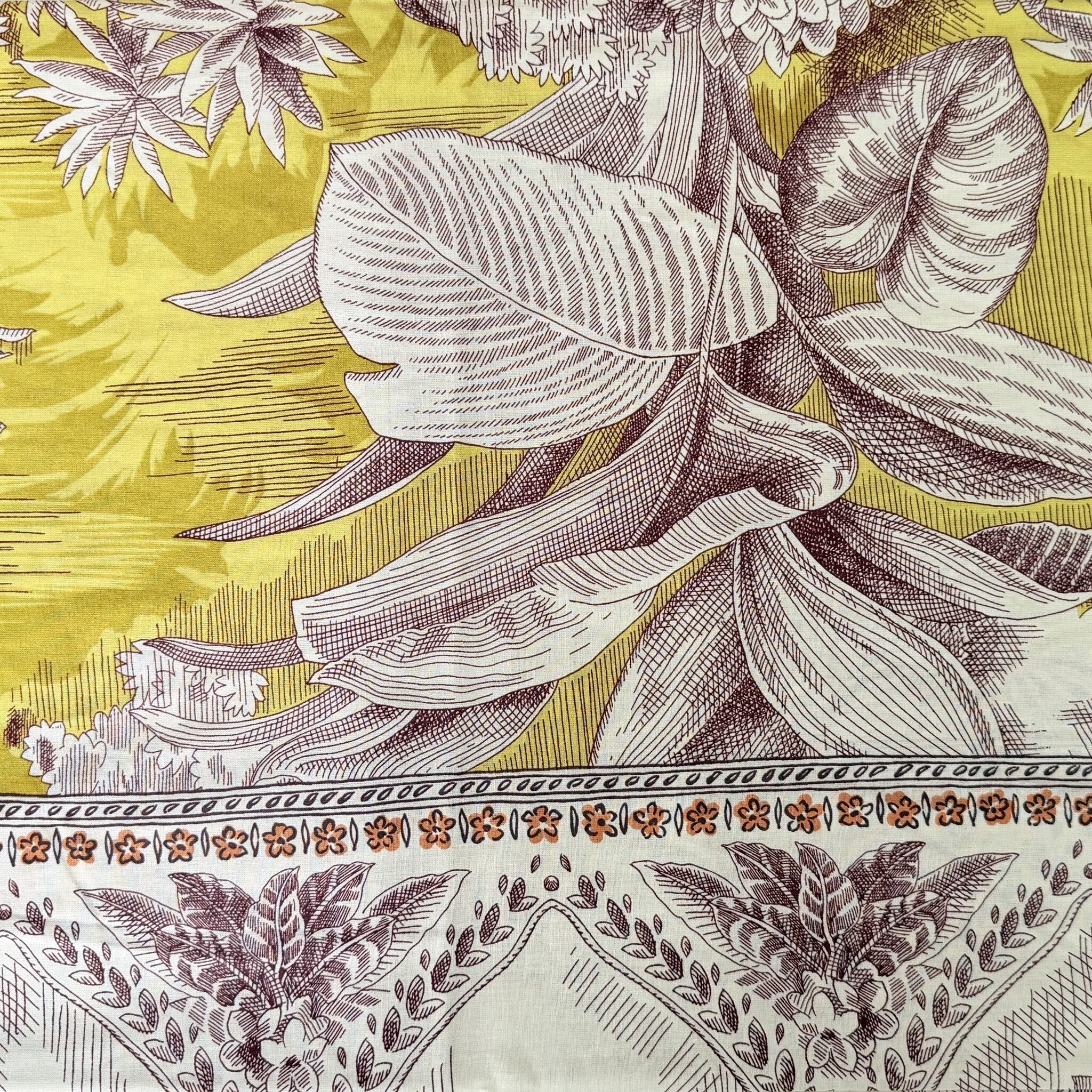 Dettaglio fantasia botanica gialla del telo Bassetti Granfoulard Boboli