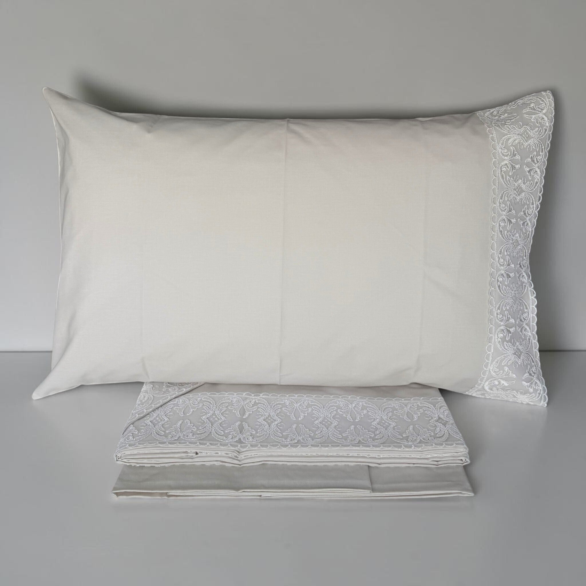 Completo Carezze Melody ecrù con lenzuolo e federa decorata in pizzo