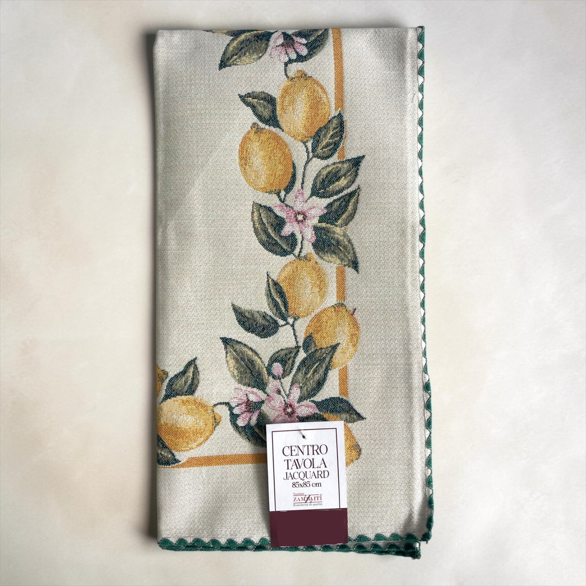 Centrotavola gobelin jacquard Zambaiti con fantasia limoni e fiori Made in Italy