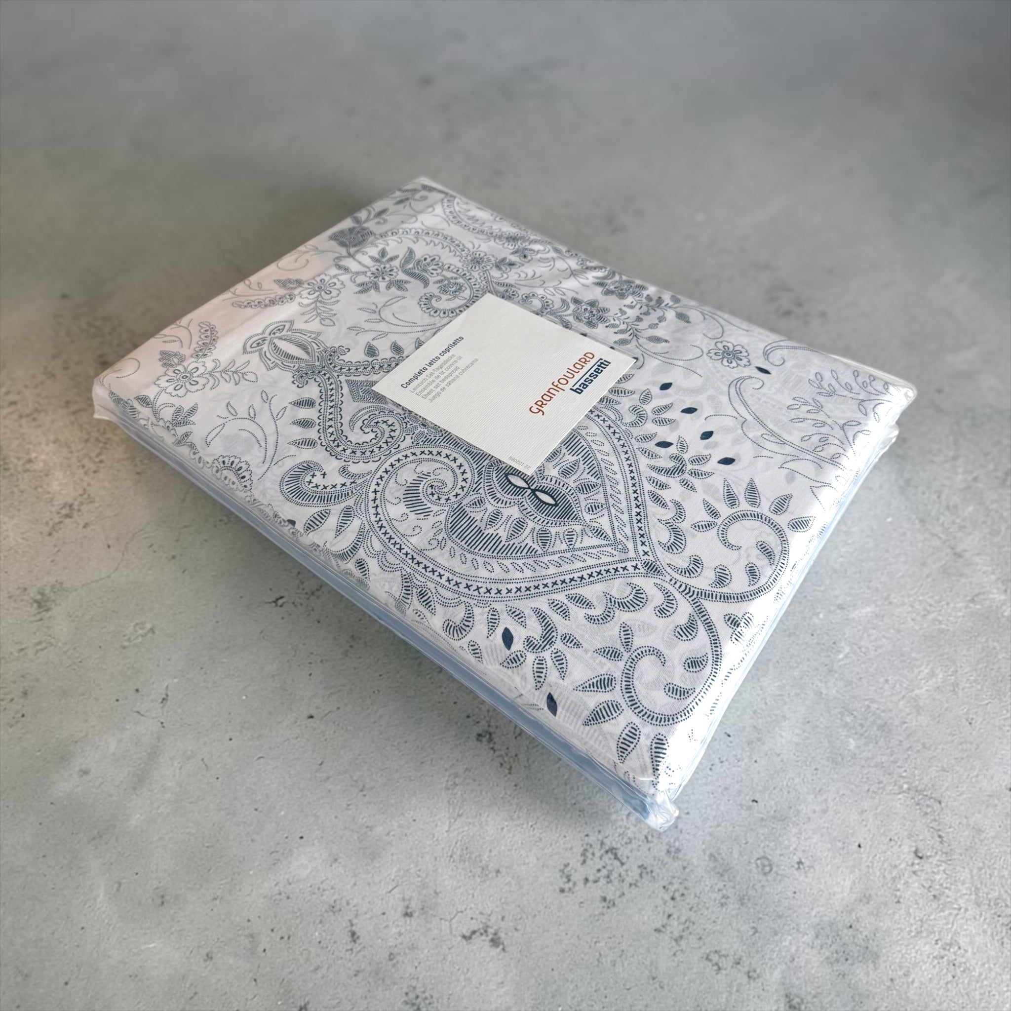 Confezione originale del completo lenzuola matrimoniale Bassetti Granfoulard Monnalisa