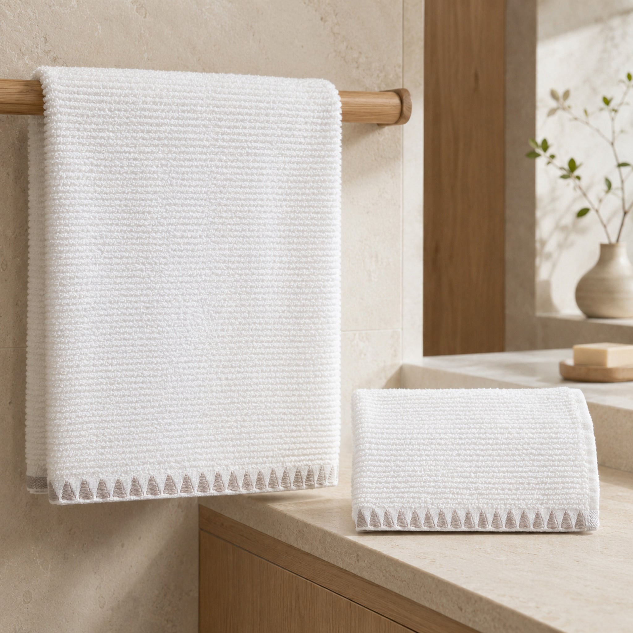 Coppia asciugamani Maison Sucrée Brera color Burro ambientata in bagno