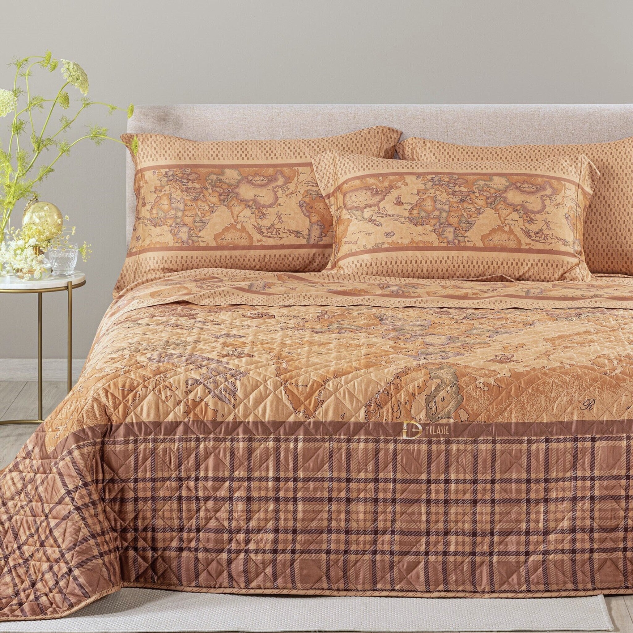 Copriletto trapuntato matrimoniale Alviero Martini 1 Classe Geo Tartan 270x270 cm in raso di cotone
