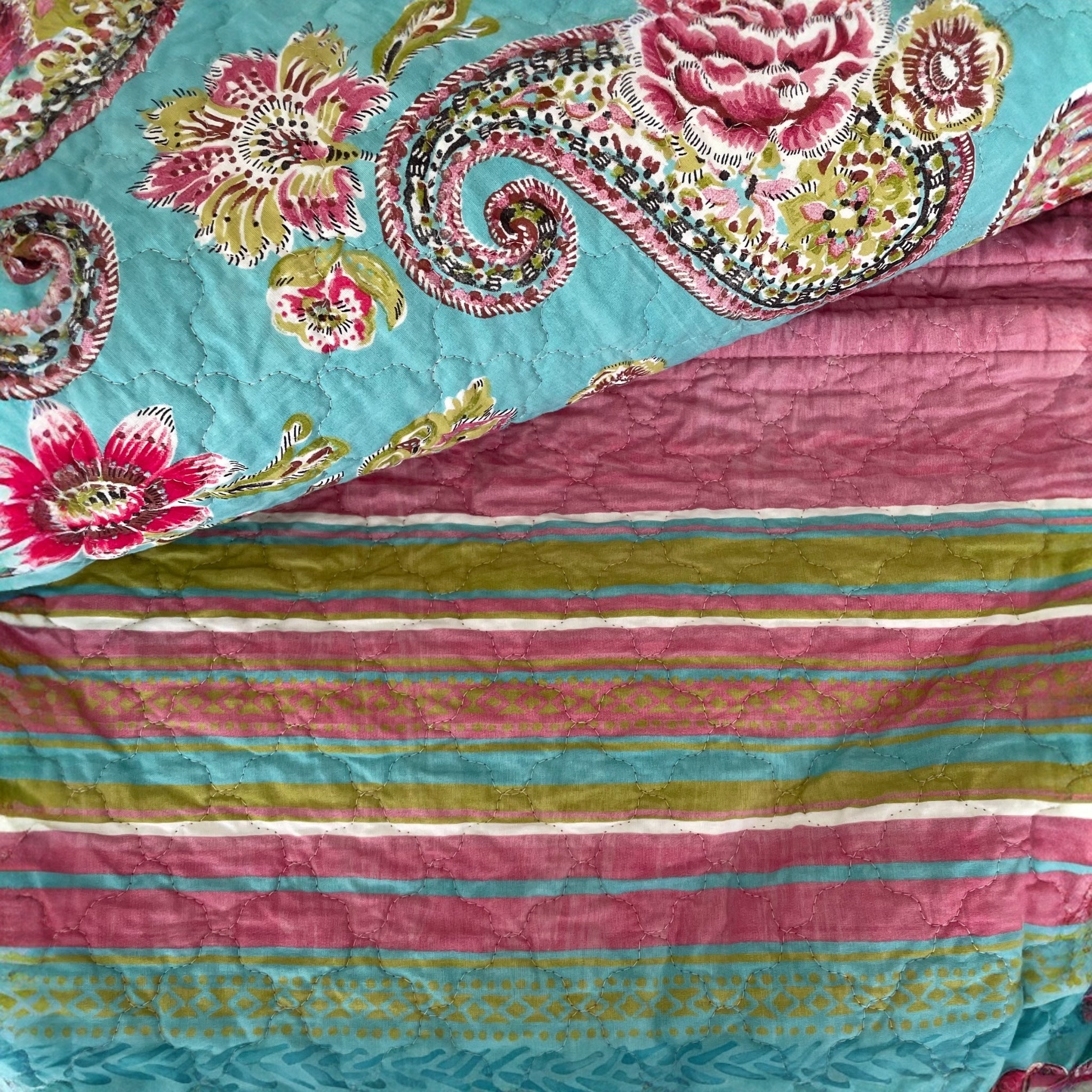 Dettaglio fantasia paisley floreale Rapallo
