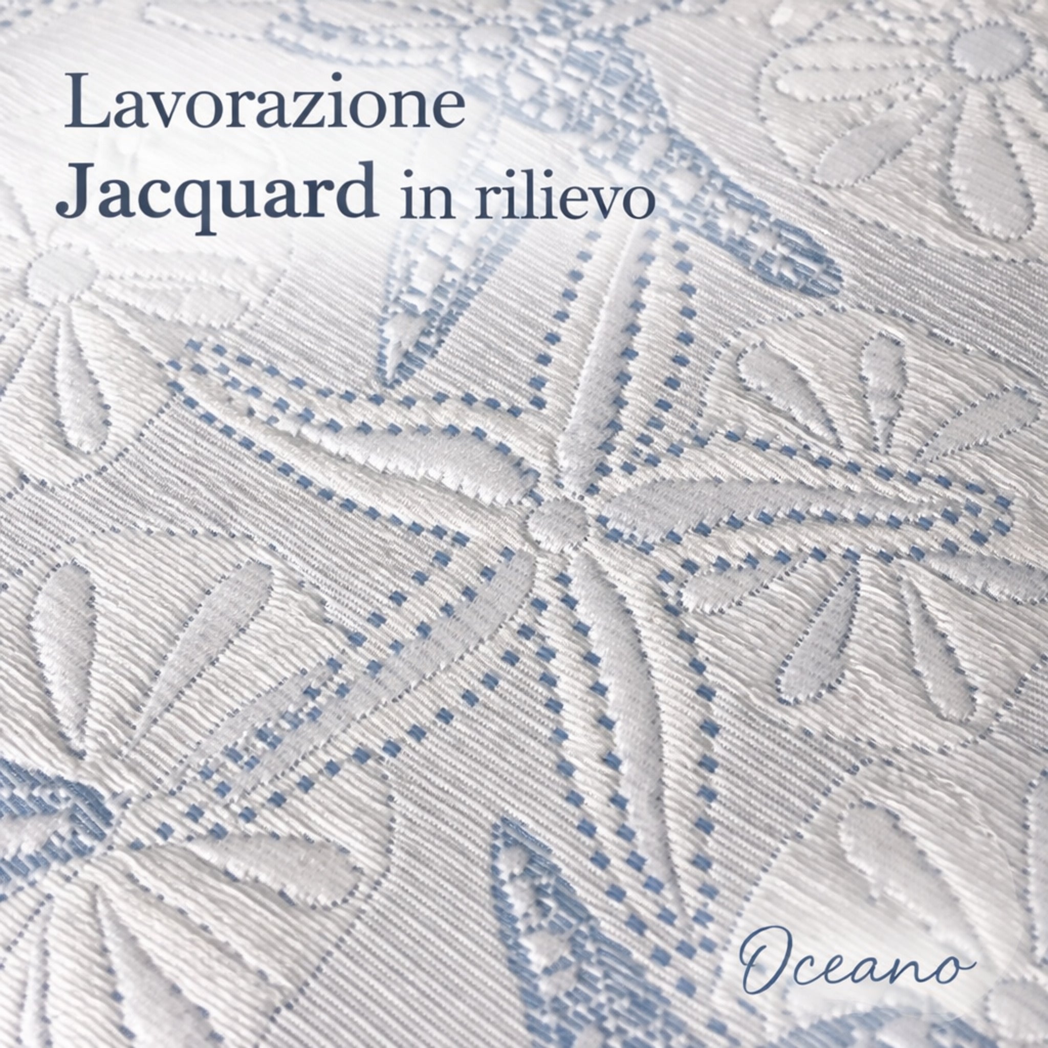 Dettaglio tessuto matelassè jacquard stelle marine rilievo
