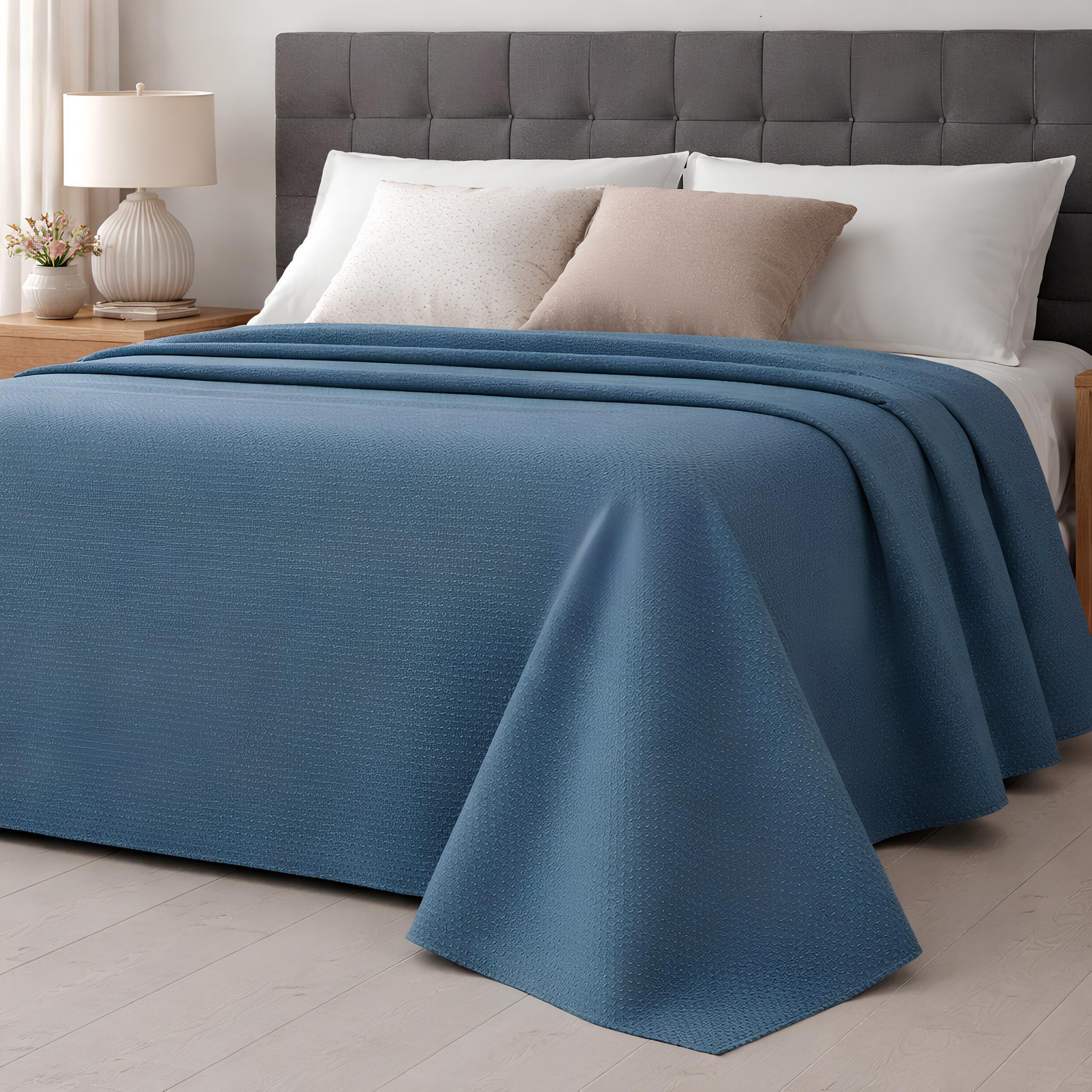 Copriletto colore blu elegante Zambaiti York