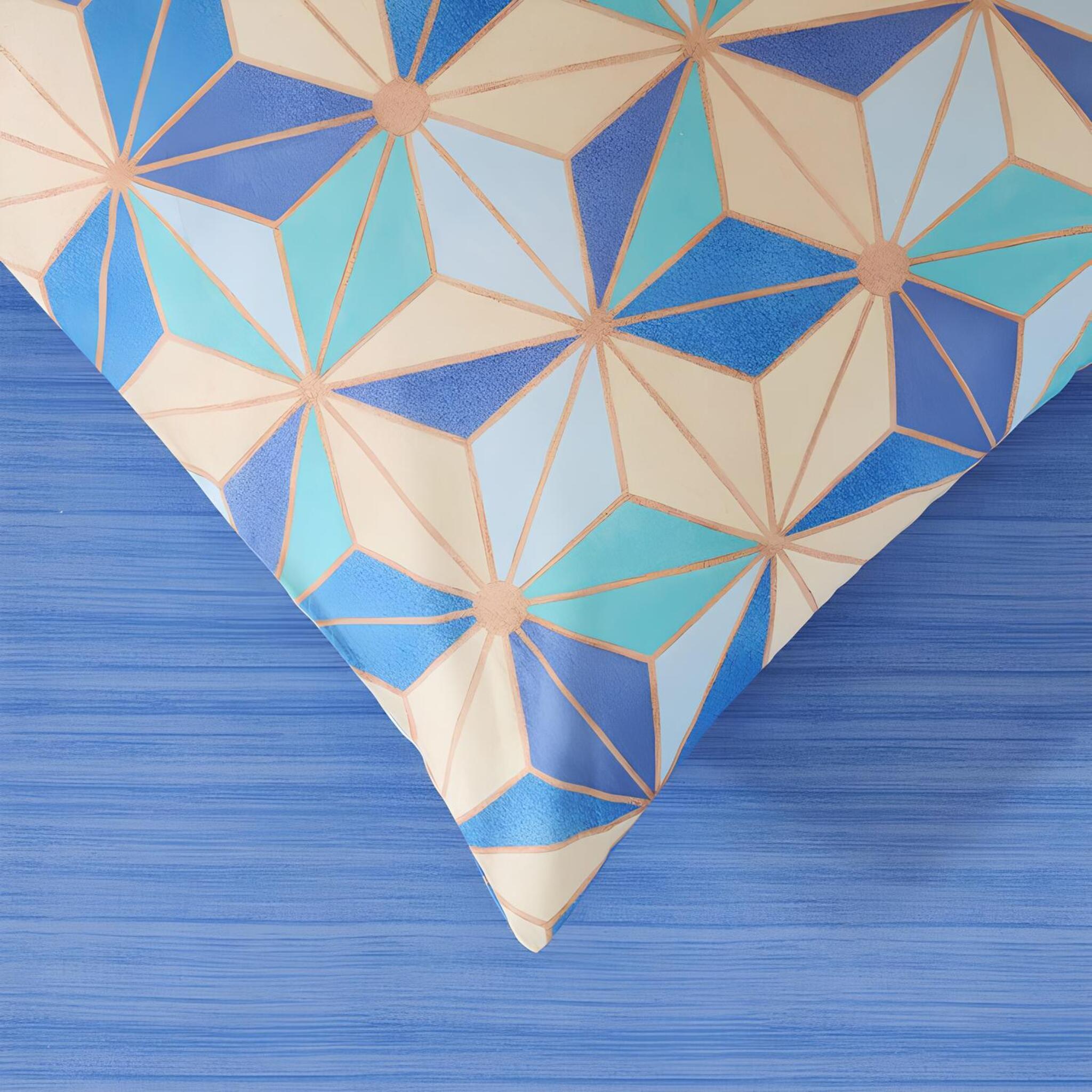 Dettaglio della fantasia geometrica Arita ispirata all'arte giapponese del Kintsugi.