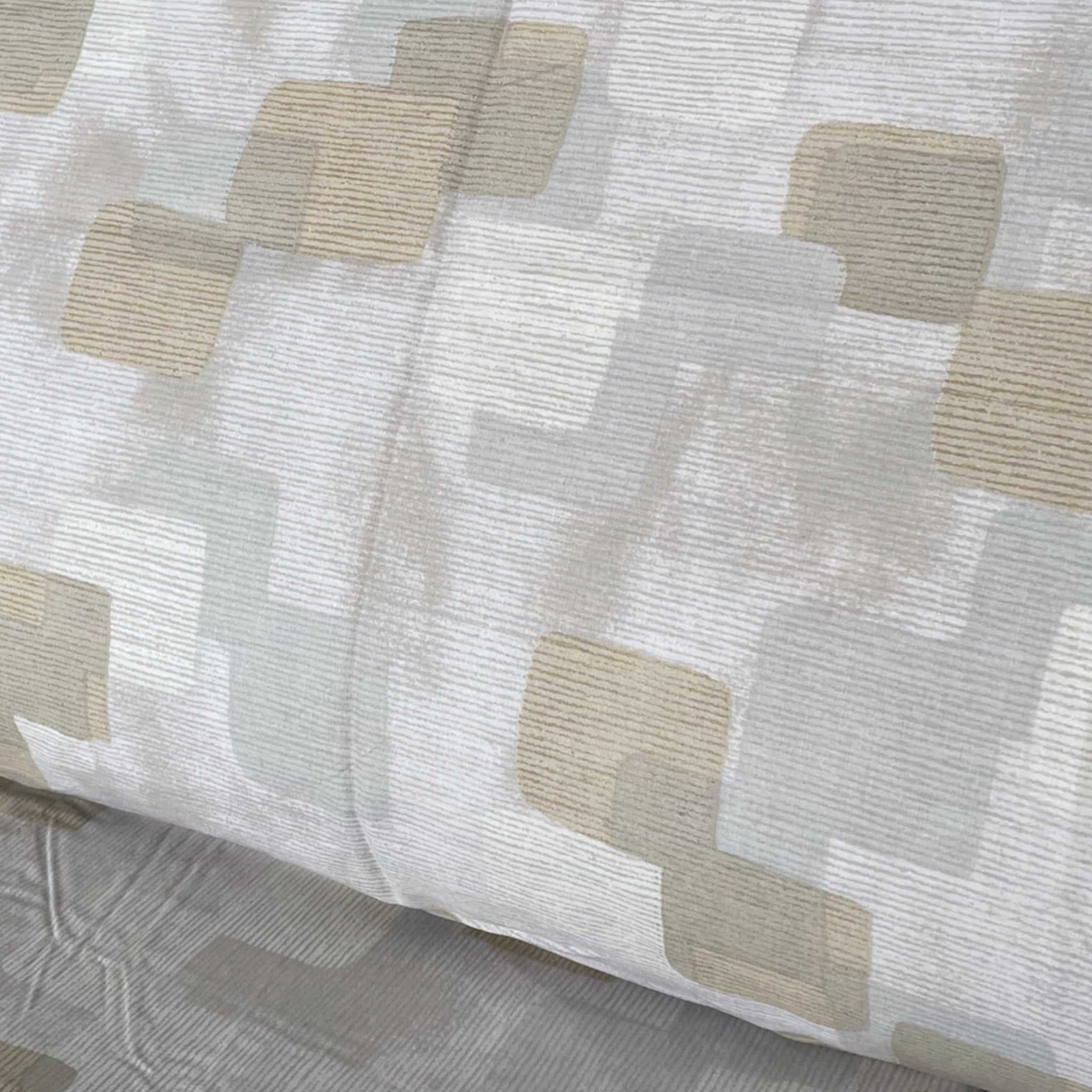 dettaglio fantasia geometrica beige moderno
