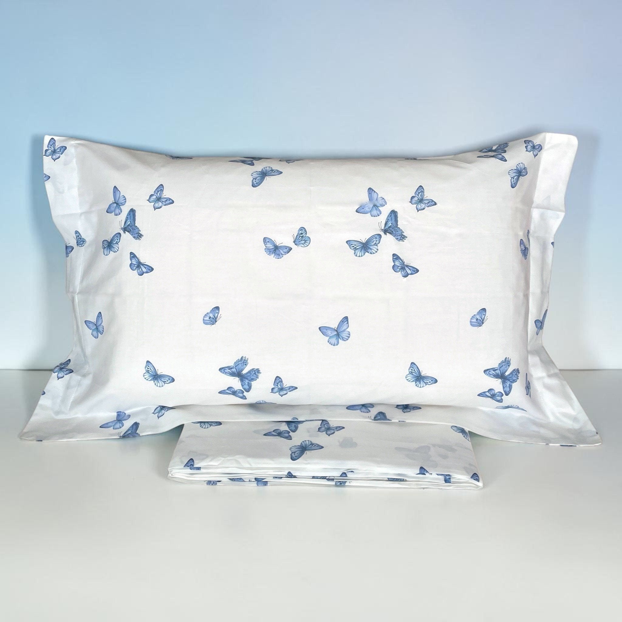 Federa con volant fantasia farfalle azzurro percalle
