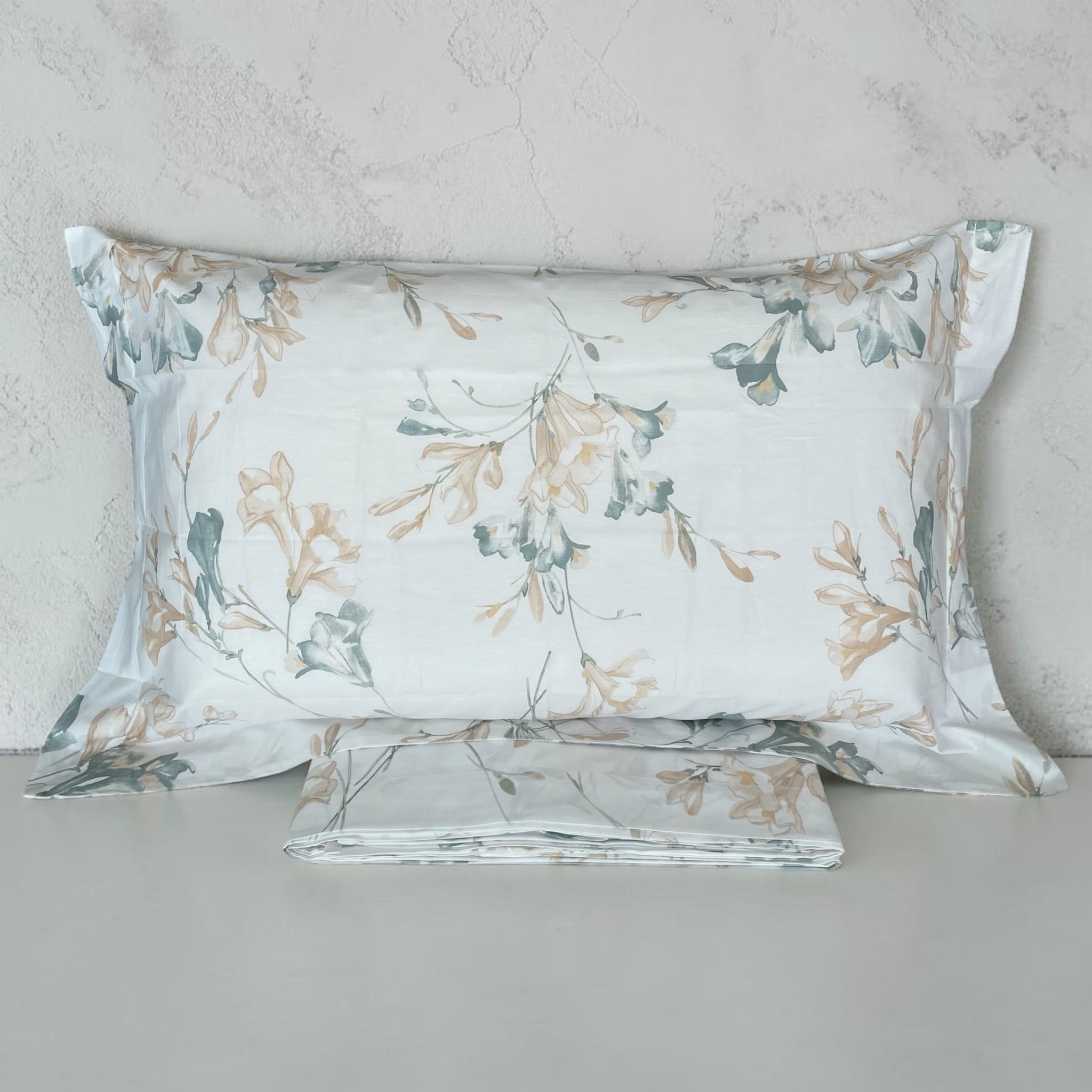 Federa con volant fantasia floreale elegante percalle