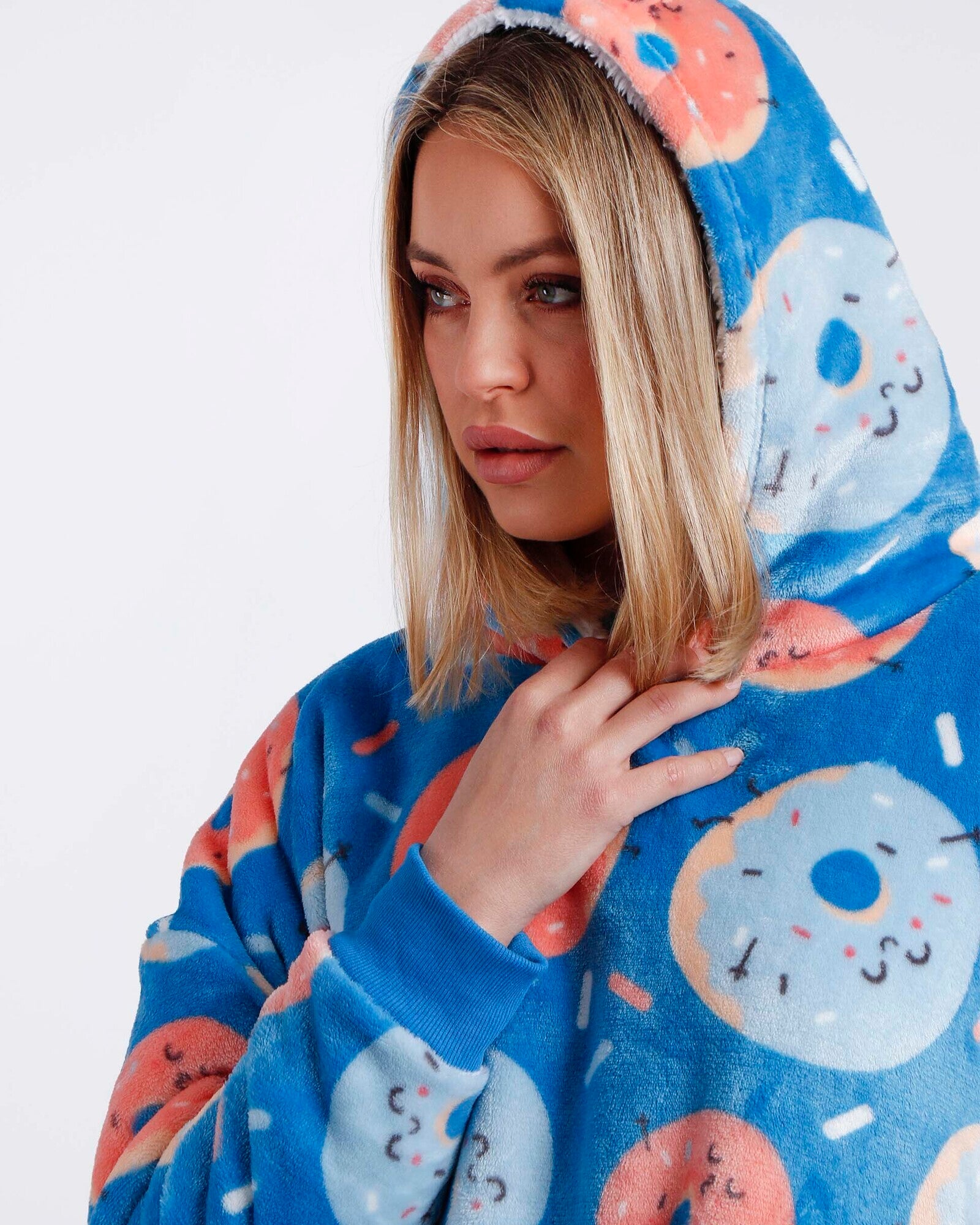 Vista laterale felpa coperta oversize donna Mr Wonderful Art. 67083 fantasia ciambelle