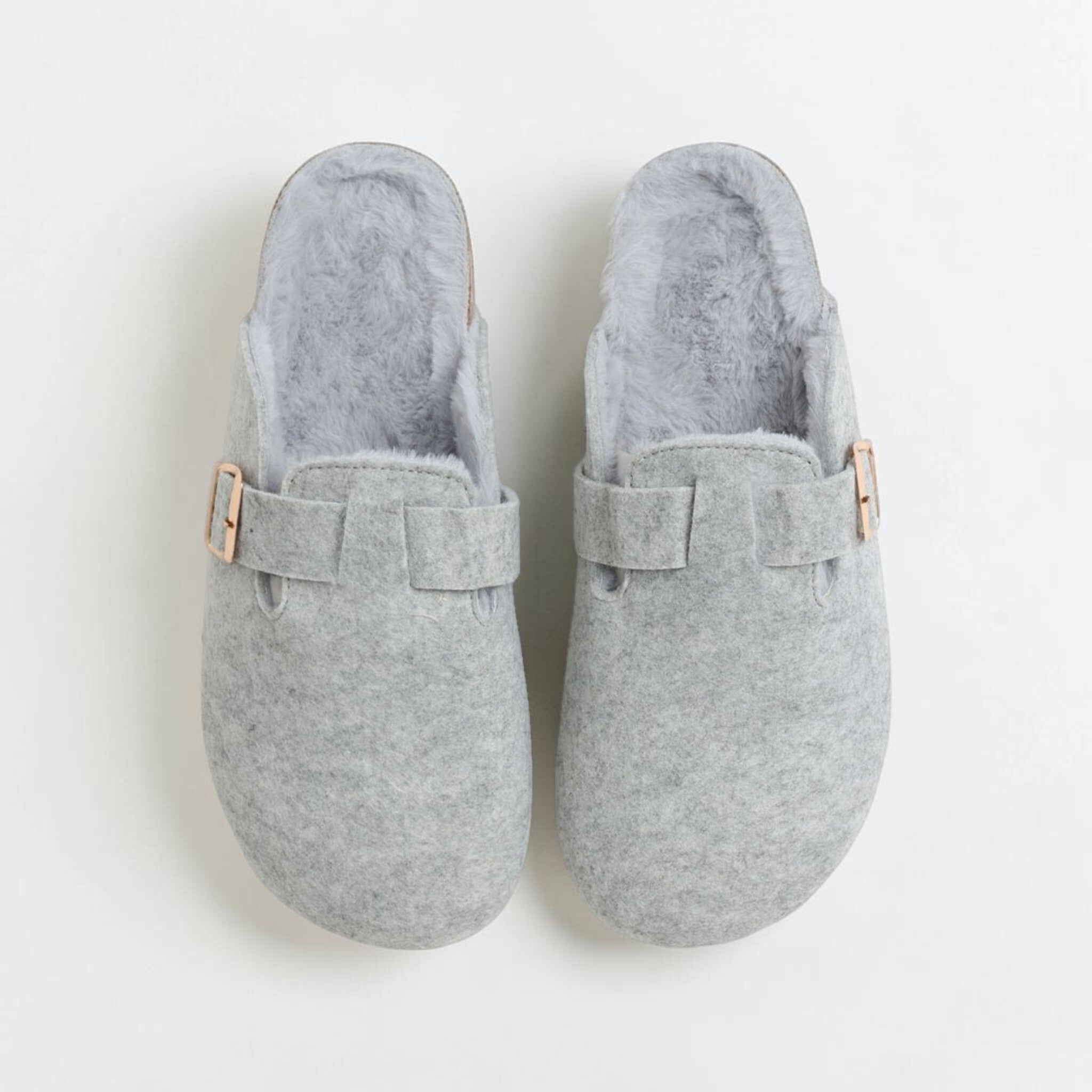 Pantofole donna Admas Boston grigio con punta chiusa e fodera morbida