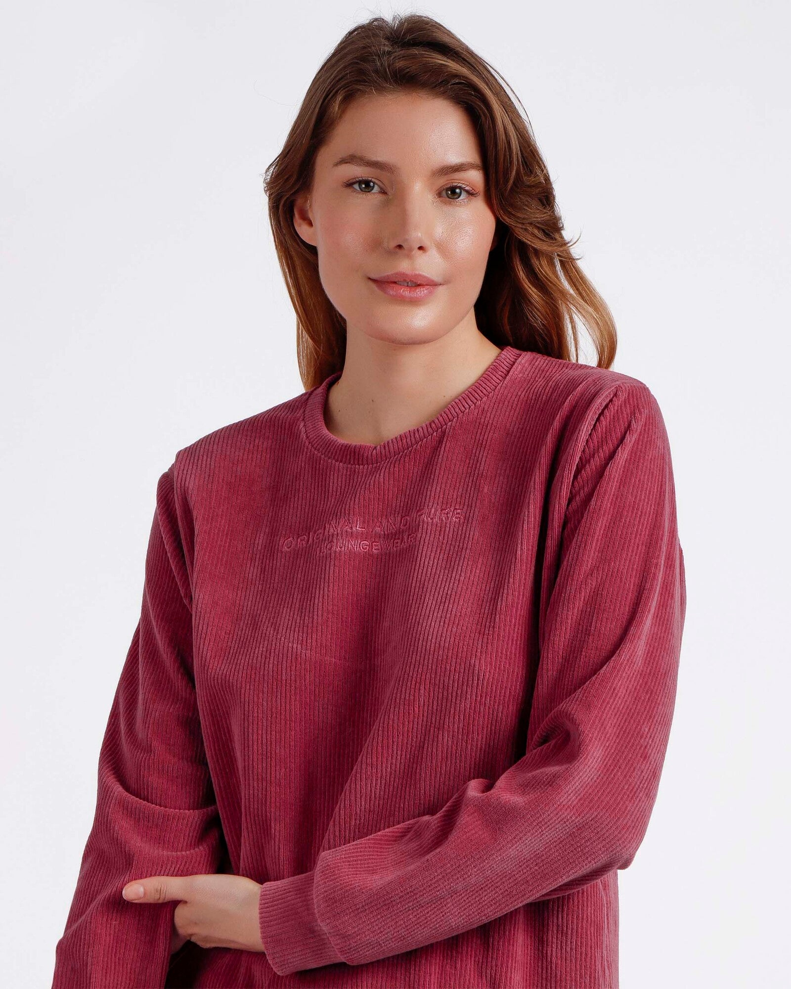 Dettaglio maglia lampone in velluto a coste del pigiama donna Admas Art. 60091