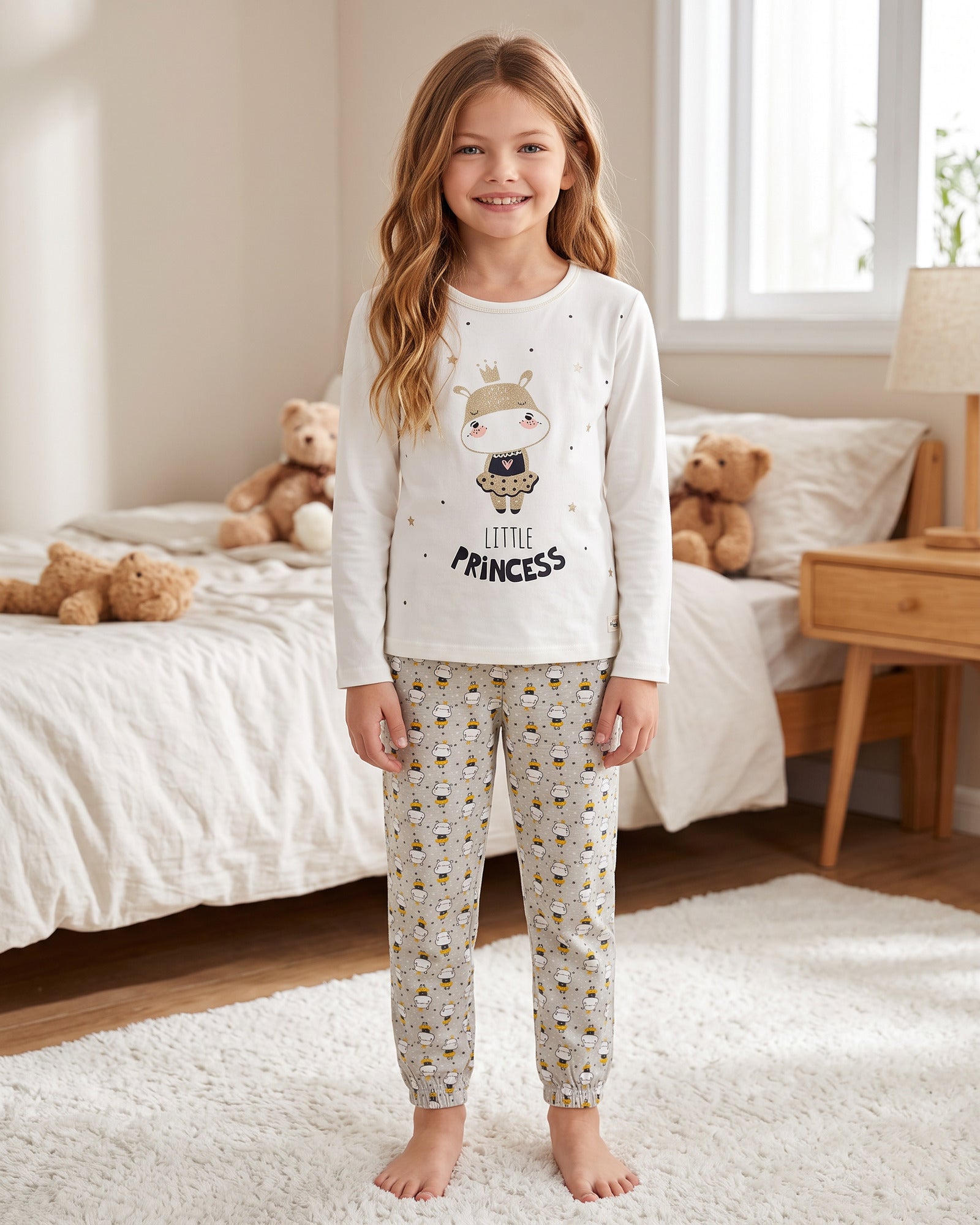 Pigiama bambina Admas 56204 in caldo cotone crudo Little Princess indossato