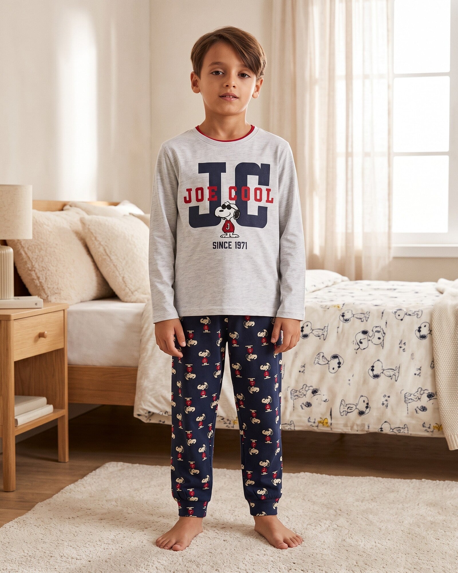 Pigiama bambino Peanuts in caldo cotone grigio Art. 64032 indossato