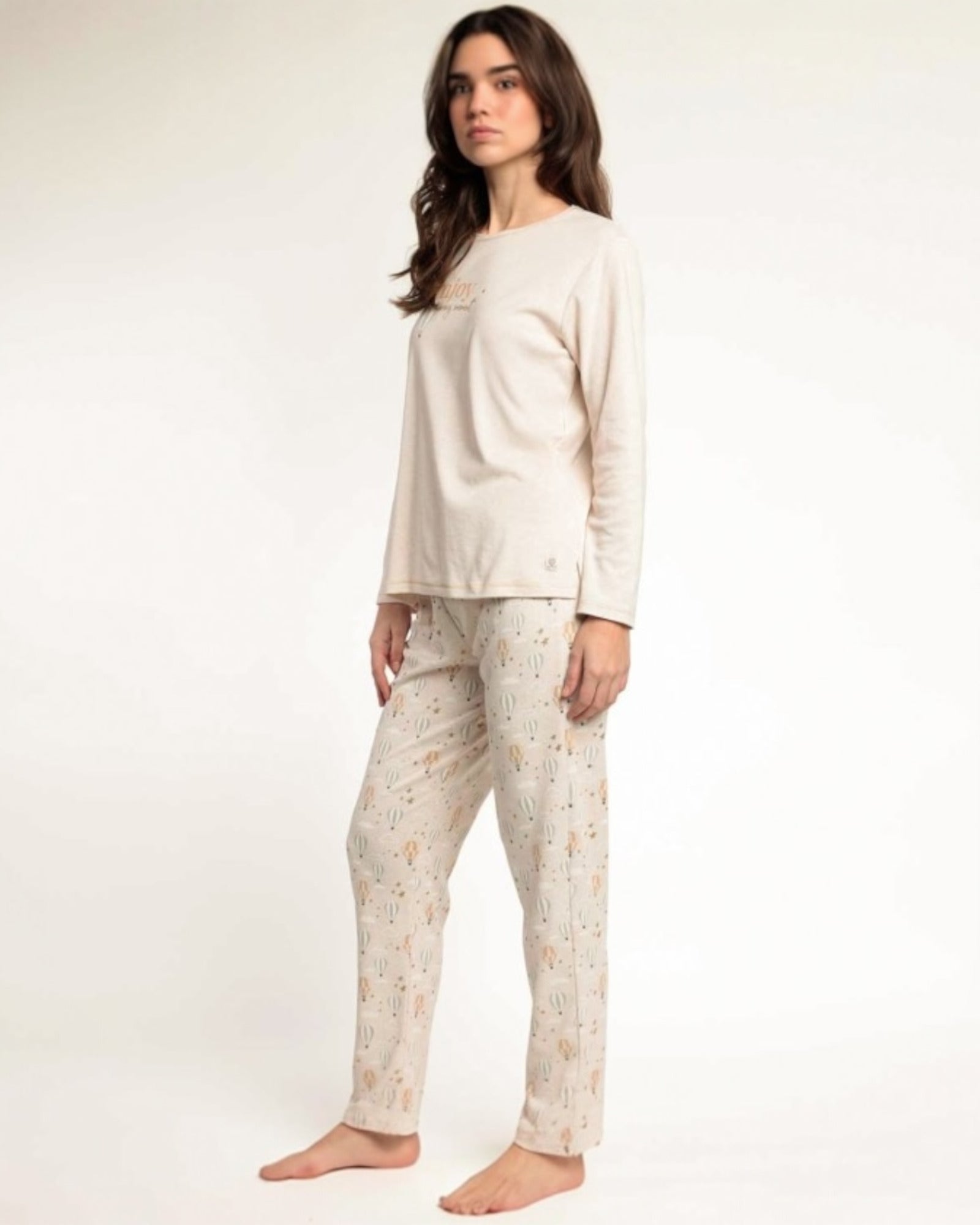 Pigiama donna Admas Art. 63589 con maglia beige e pantalone lungo vigoré fantasia mongolfiere