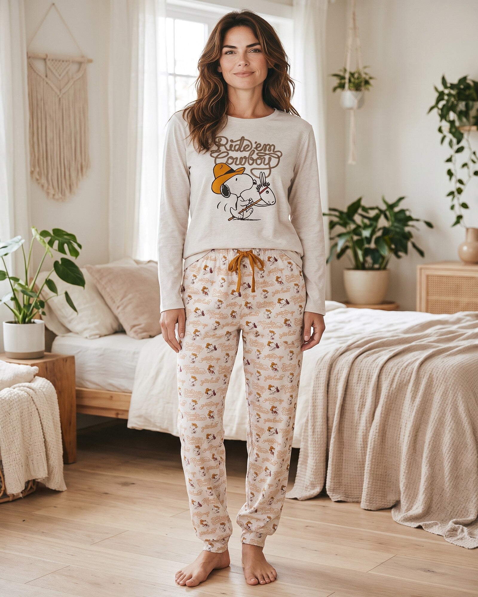 Pigiama donna Peanuts Snoopy Cowboy 64418 in caldo cotone beige