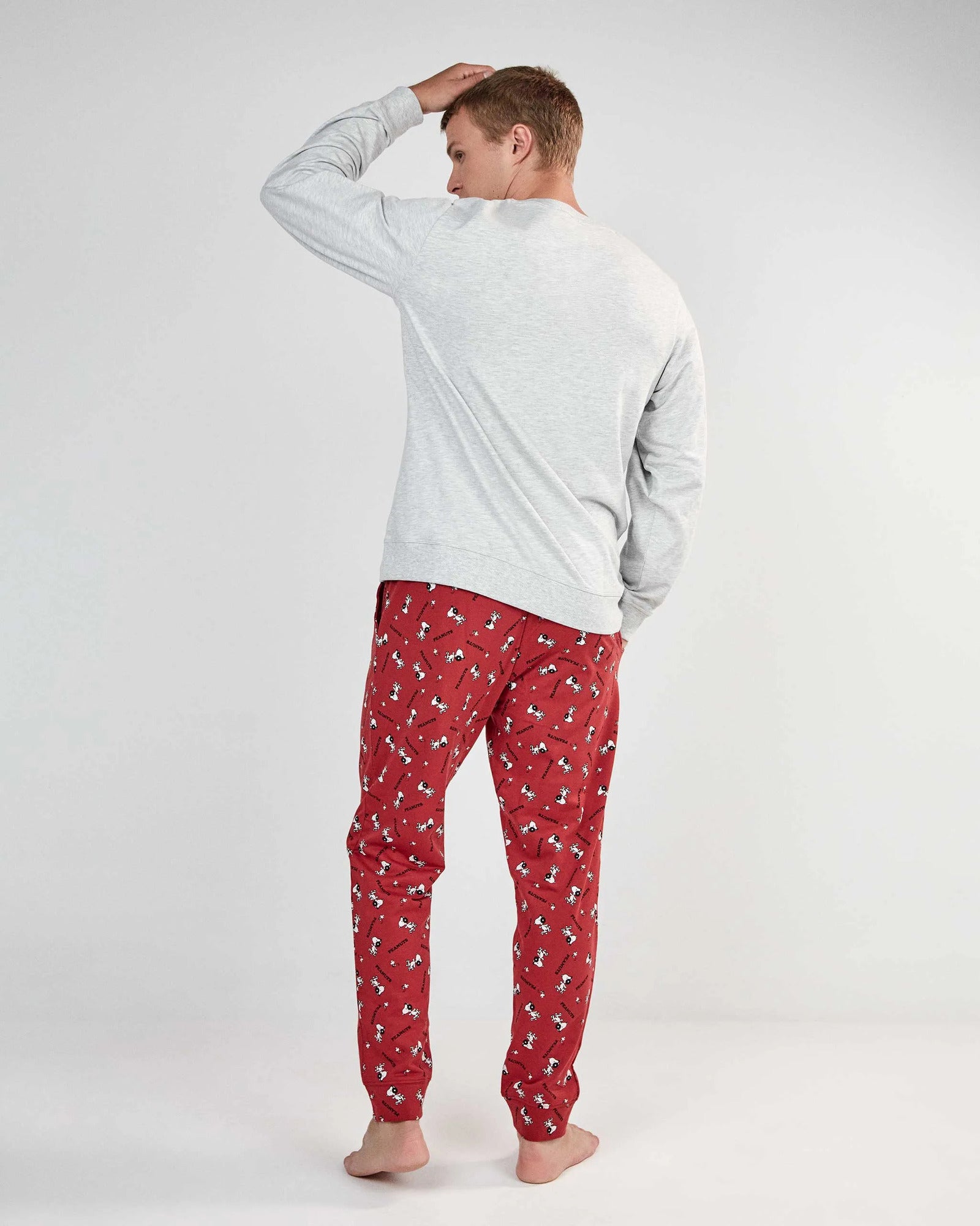Vista posteriore pigiama uomo Gisela Snoopy 20472 con pantalone granata stampato