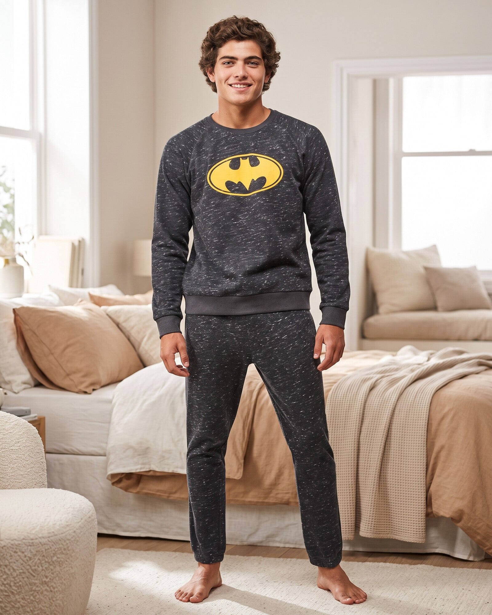 Pigiama uomo Batman Gisela in felpa grigio antracite Art. 20244 indossato