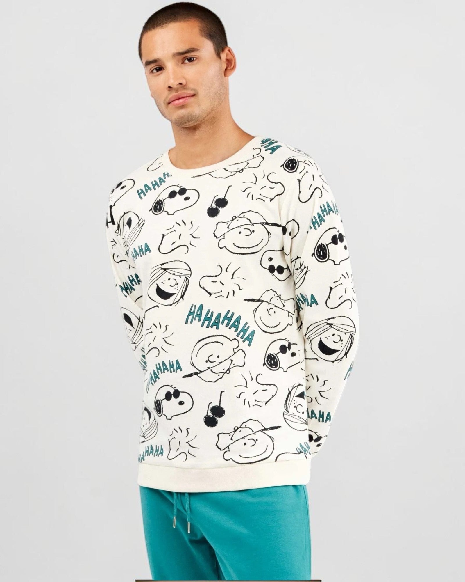 Dettaglio maglia all-over Peanuts del pigiama uomo Snoopy Gisela Art. 20344