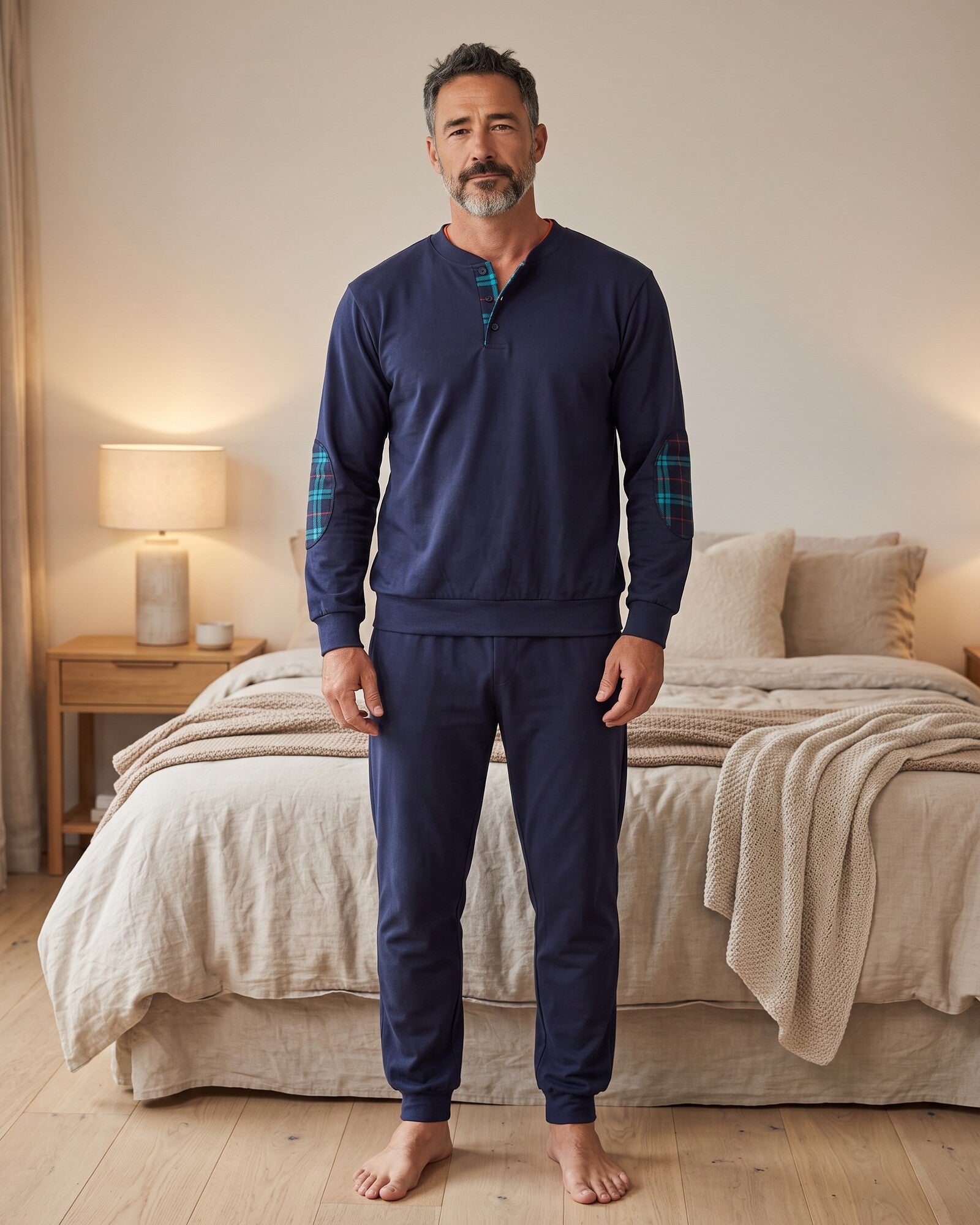 Pigiama uomo invernale Buccia di Mela I8851BM in caldo cotone blu con toppe a quadri sui gomiti