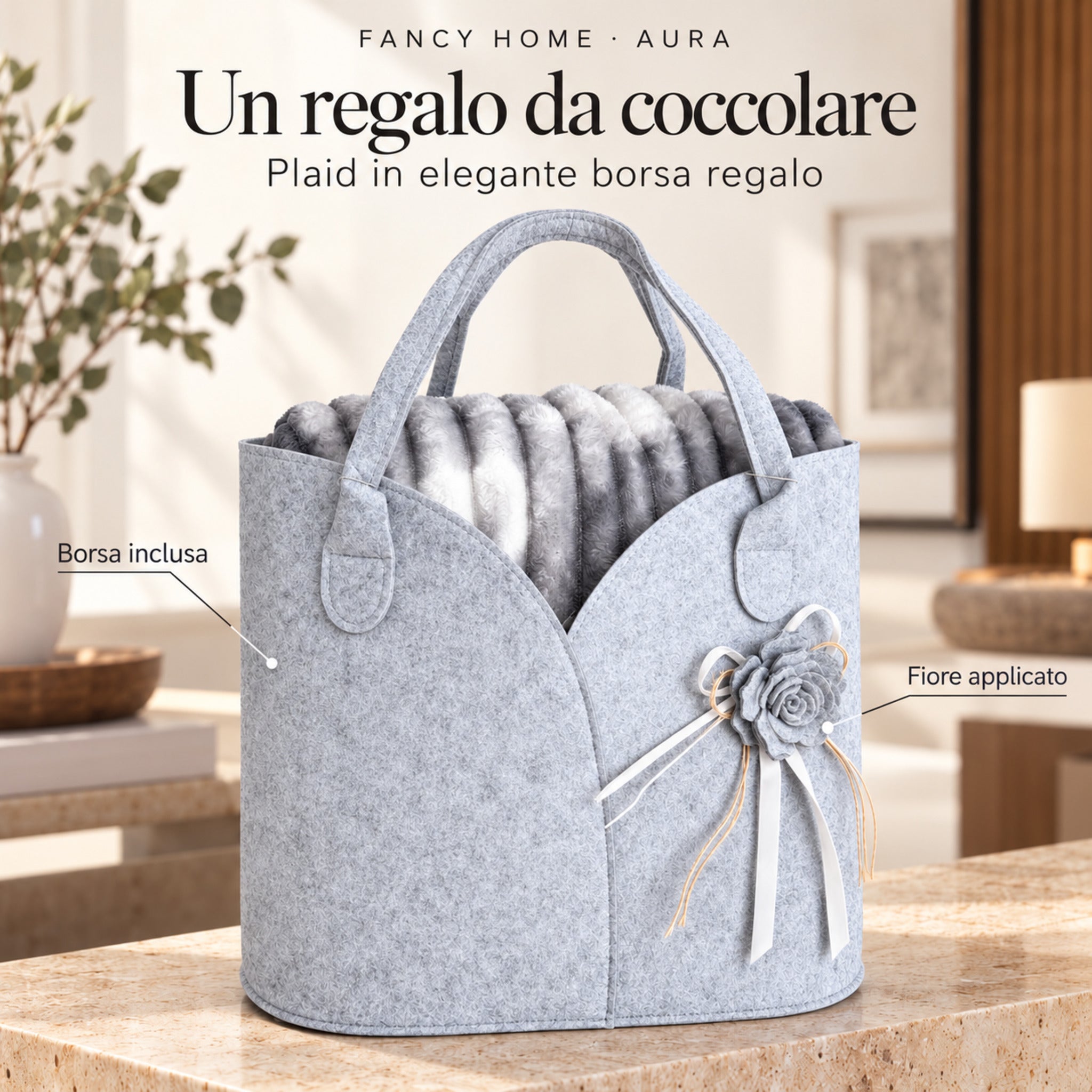 Borsa regalo grigio chiaro con fiore applicato e nastri decorativi, contenente il plaid Fancy Home Aura grigio.