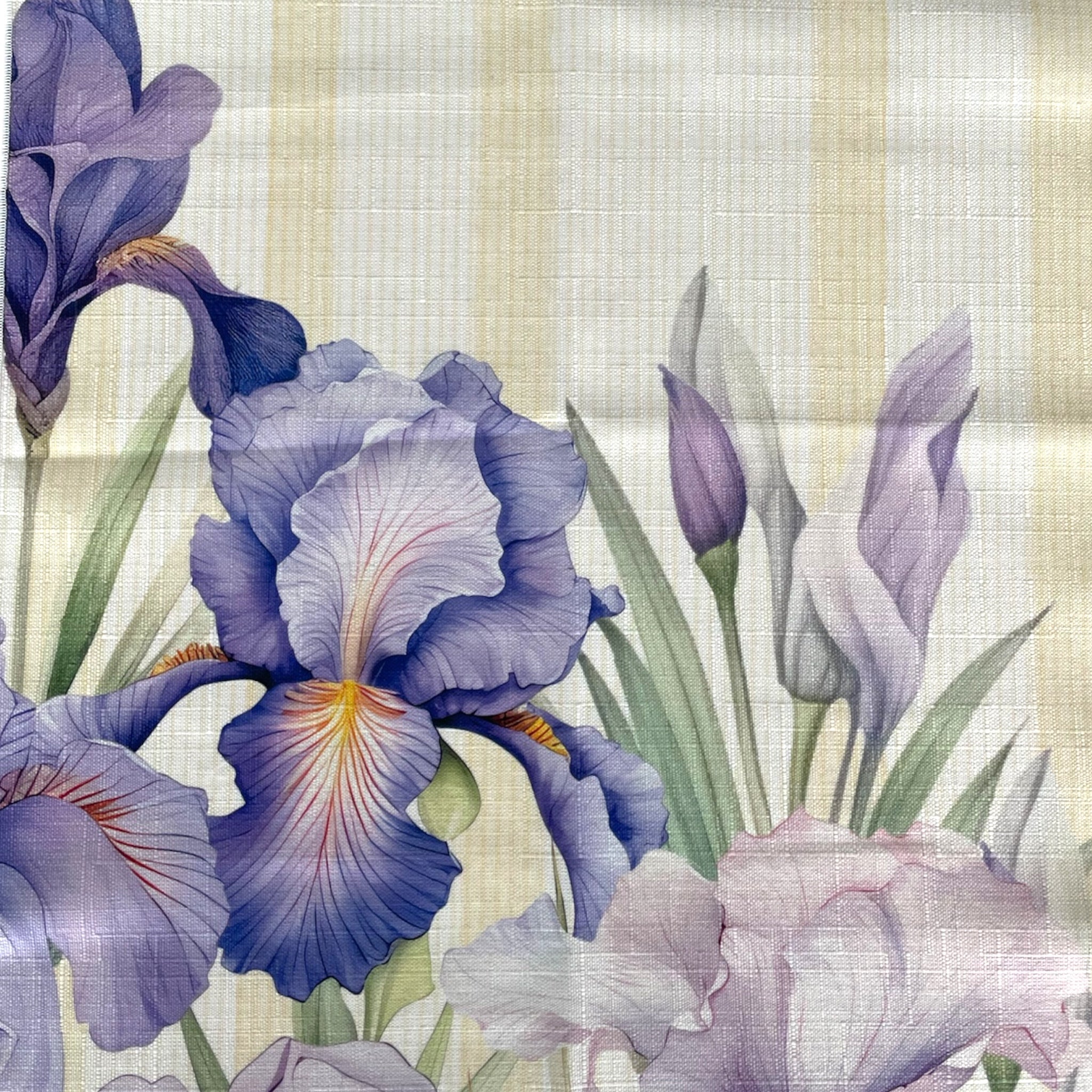 dettaglio fantasia floreale iris lilla runner rinascita maison sucrée