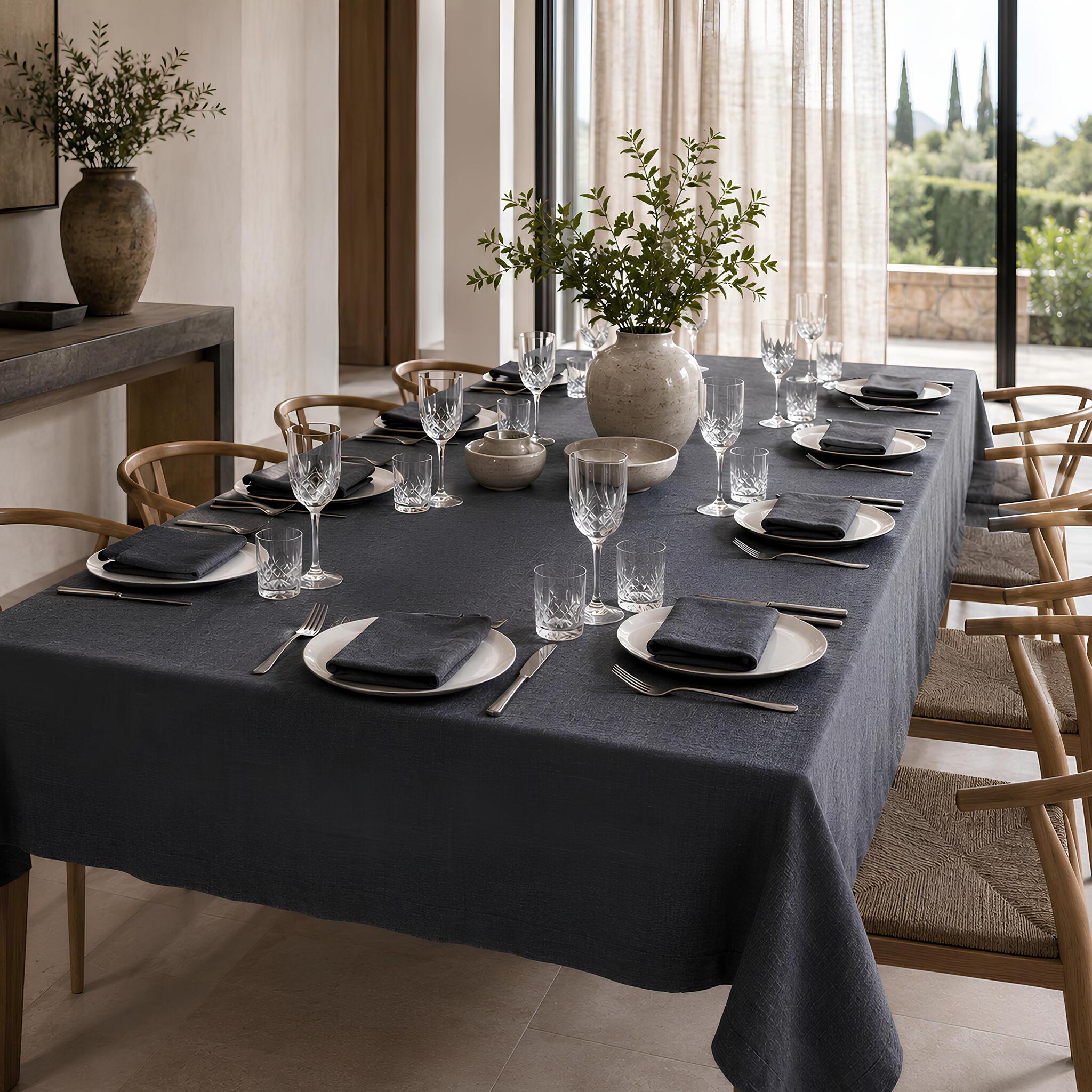 Servizio tavola Rebecca Home Lynne antracite in puro lino con tovaglia e 12 tovaglioli coordinati
