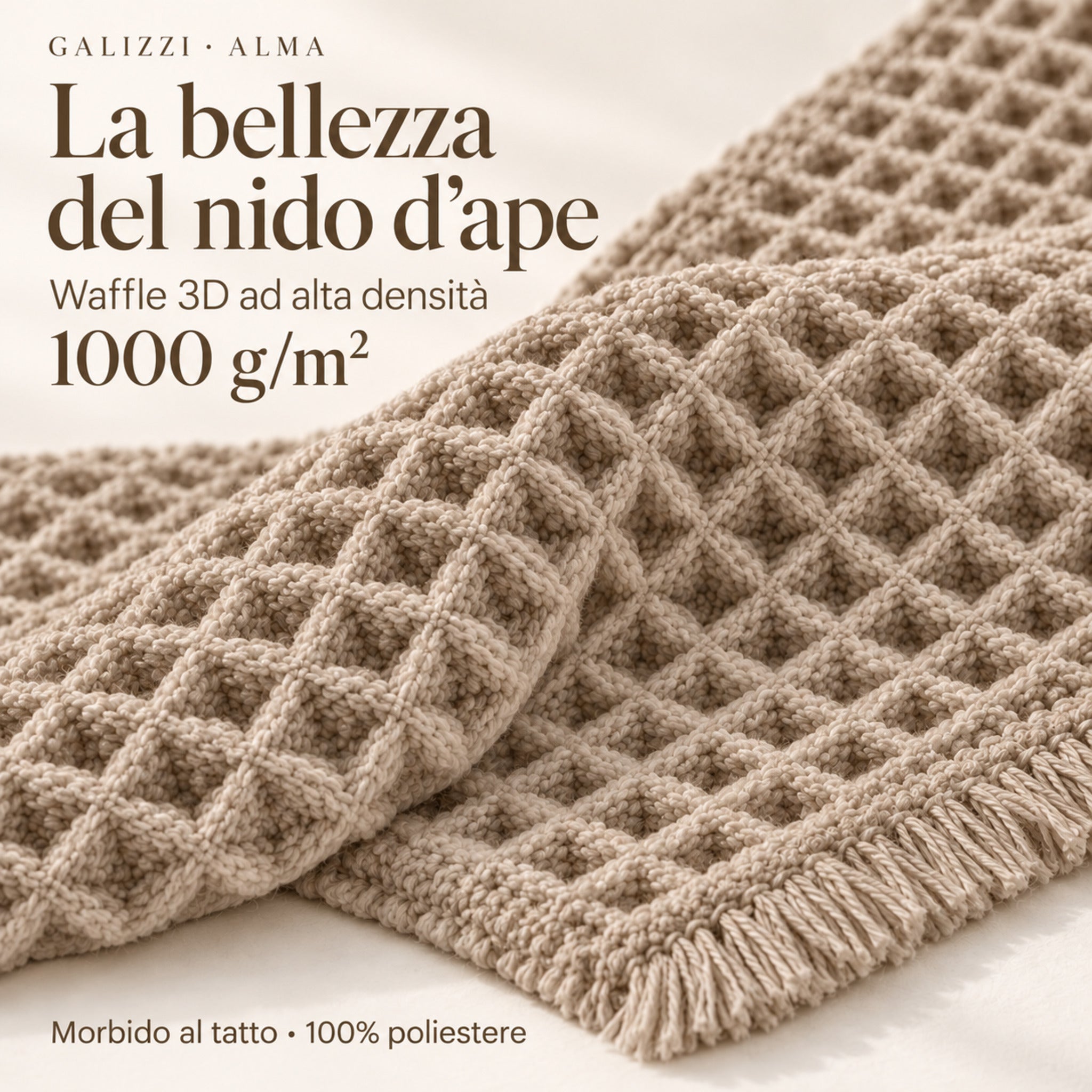 Primo piano della trama waffle 3D beige e delle frange del tappeto Galizzi Alma da 1000 g/m².