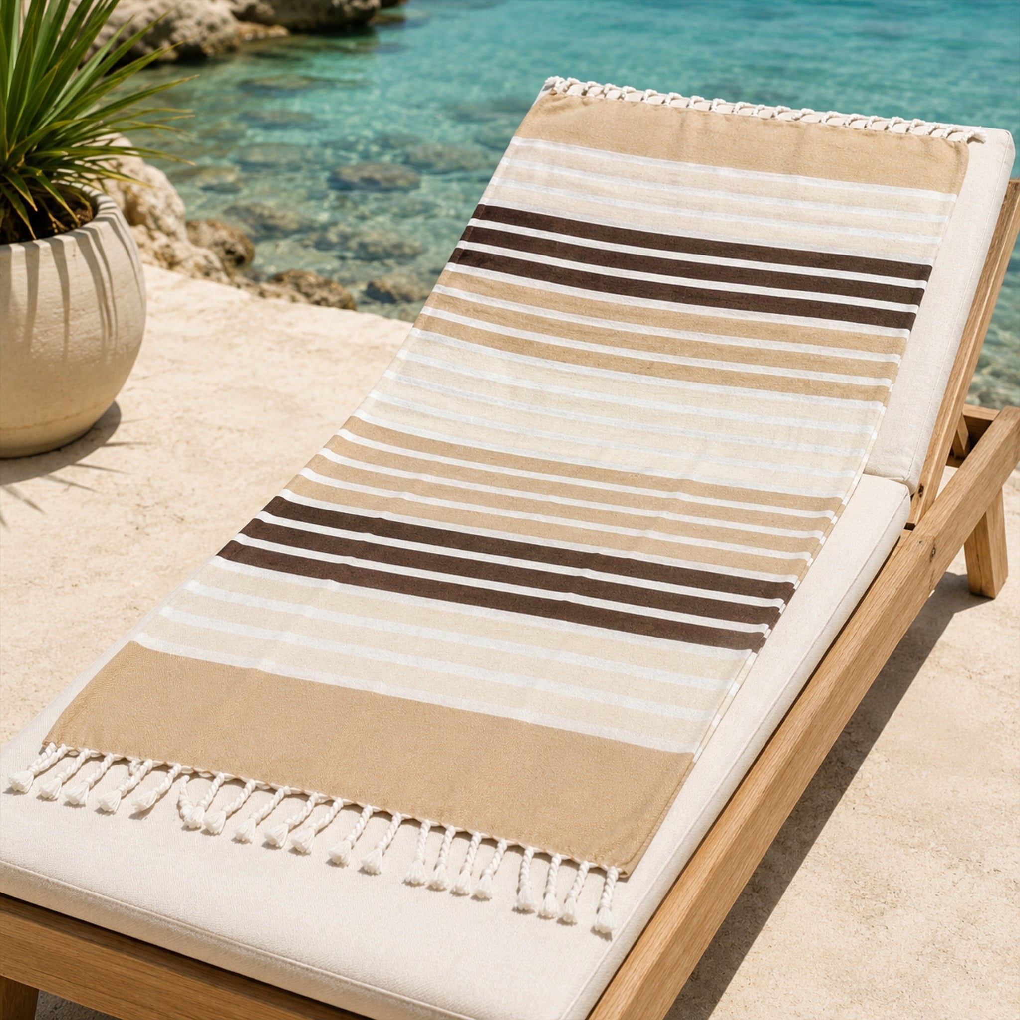 Telo mare fouta 100% cotone Cogal Curacao beige 90x170 cm con frange intrecciate a mano