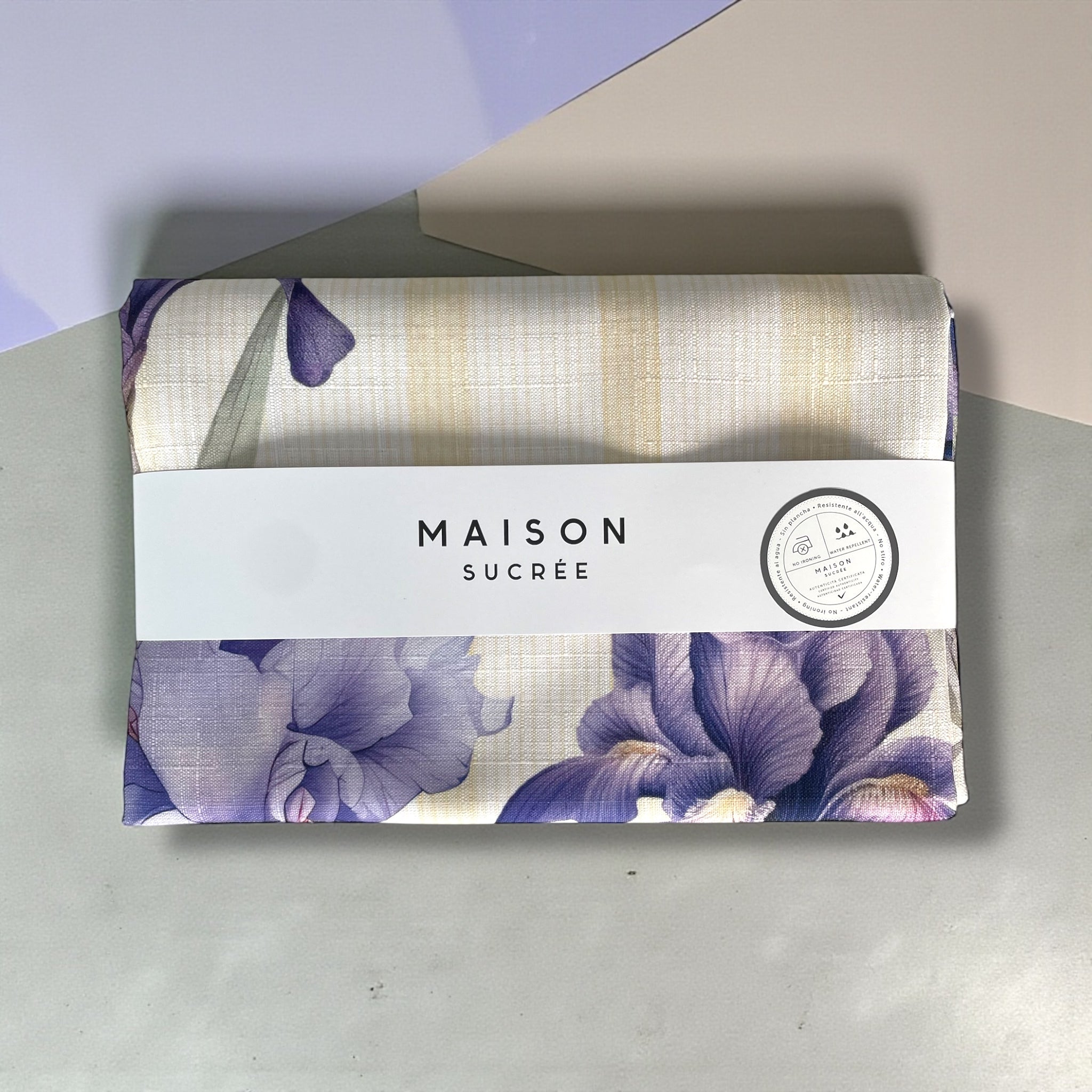 Confezione tovaglia antimacchia Maison Sucrée Art Rinascita Made in Italy