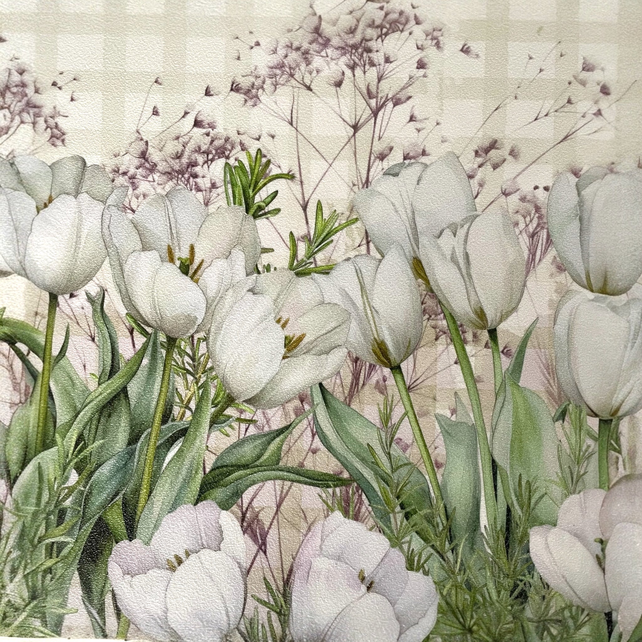Dettaglio fantasia floreale Primosole Maison Sucrée con tulipani bianchi e foglie botaniche decorative