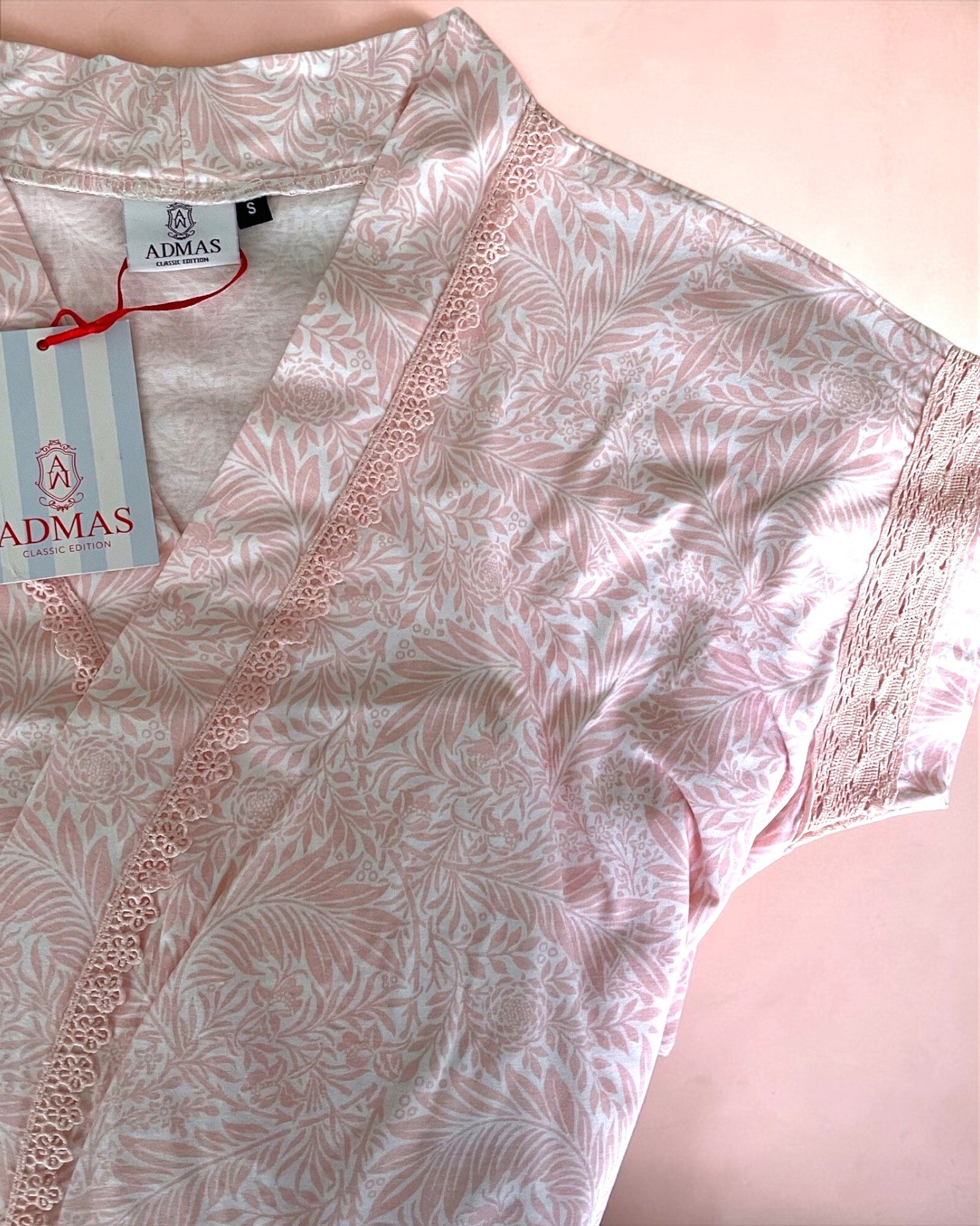 Dettaglio fantasia tessuto vestaglia Admas donna