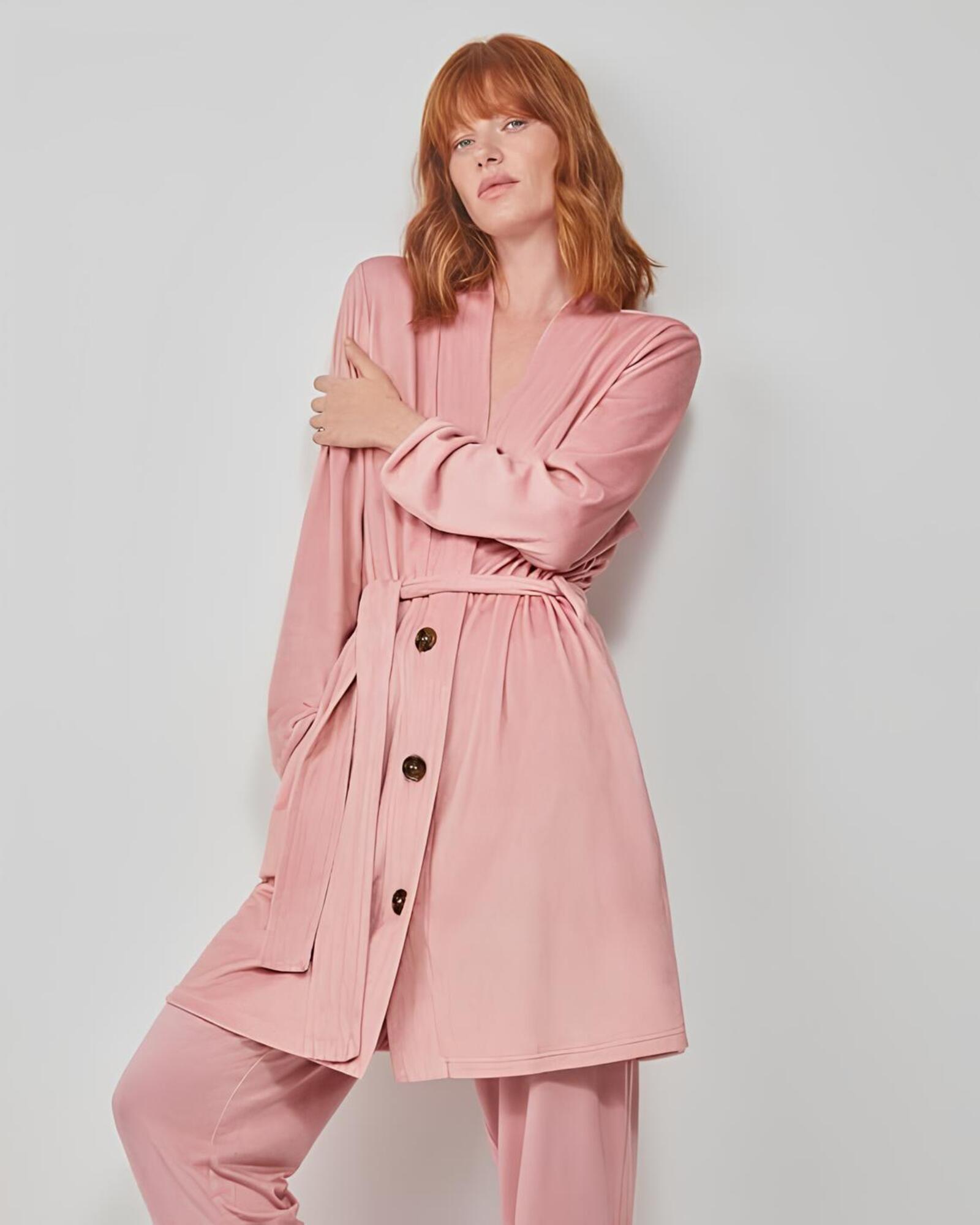 Vestaglia donna invernale Gisela Art. 20188 rosa in velluto con cintura e bottoni